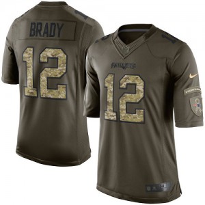 New England Patriots #12 Tom Brady Men's Green 2015 Stitched Limited Salute to Service Jersey 788167-369